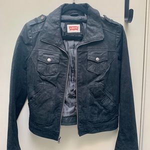 Genuine leather women’s Levi’s trucker jacket
